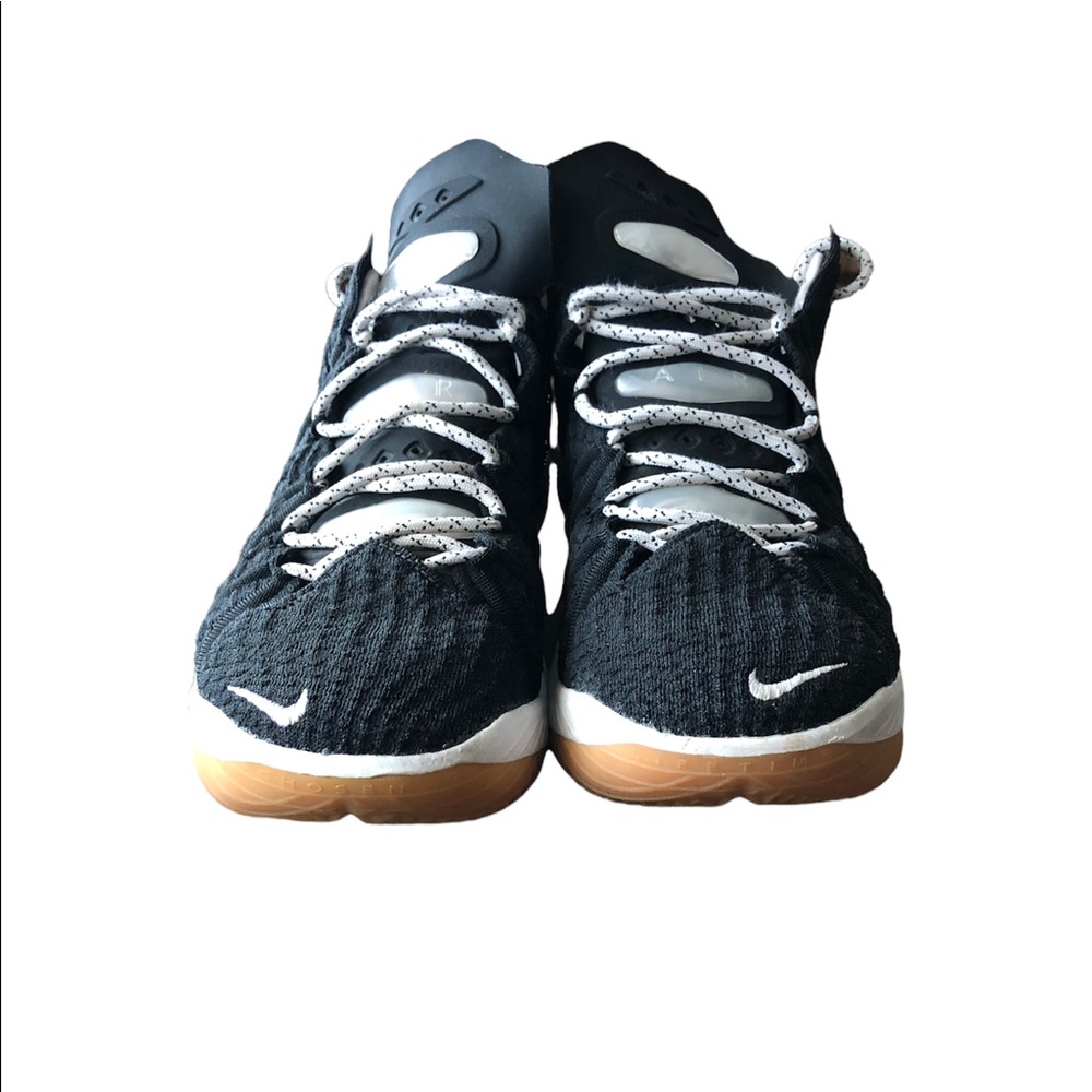 Lebron 18